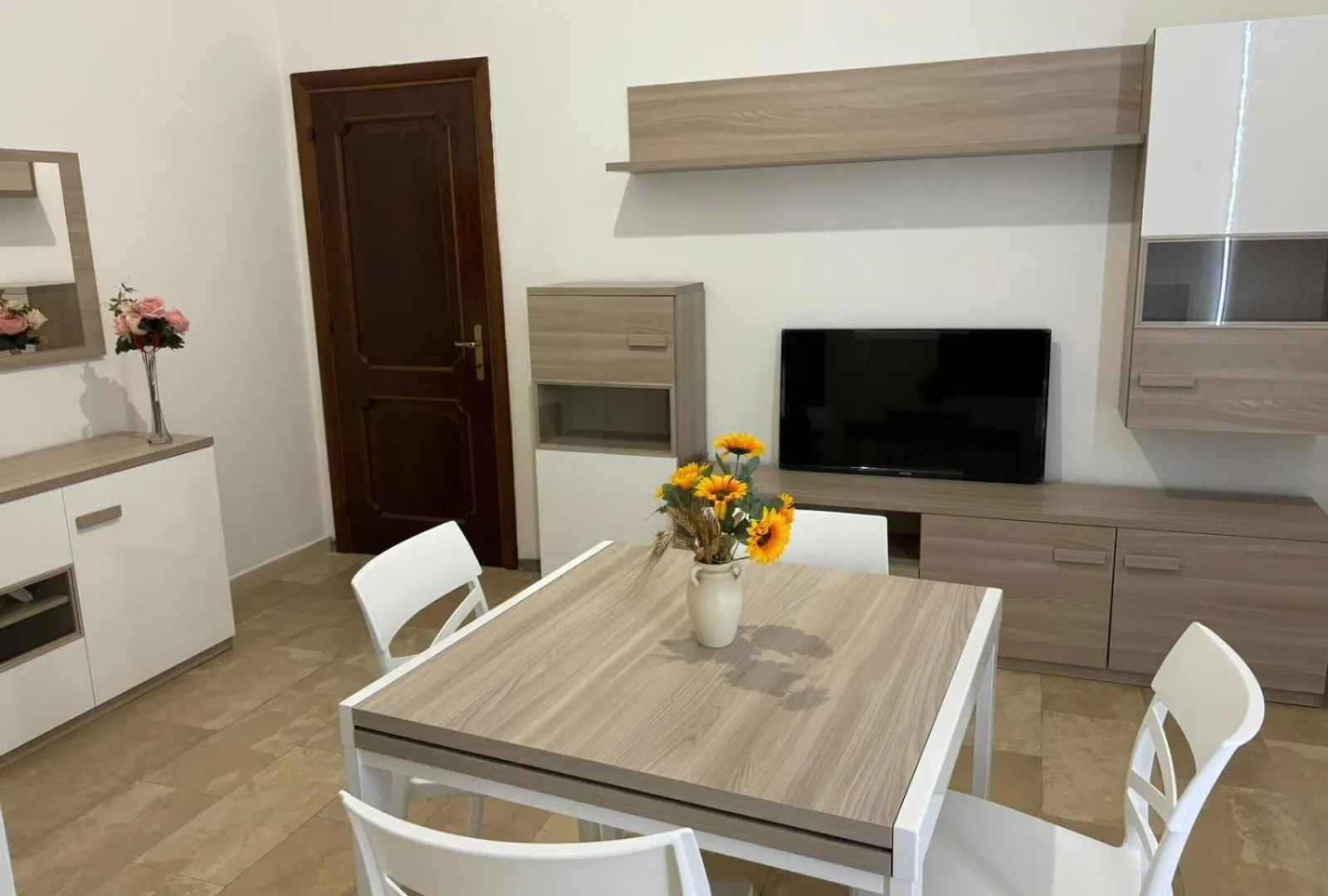 Okiros Apartment Cagliari 0*,  Italy
